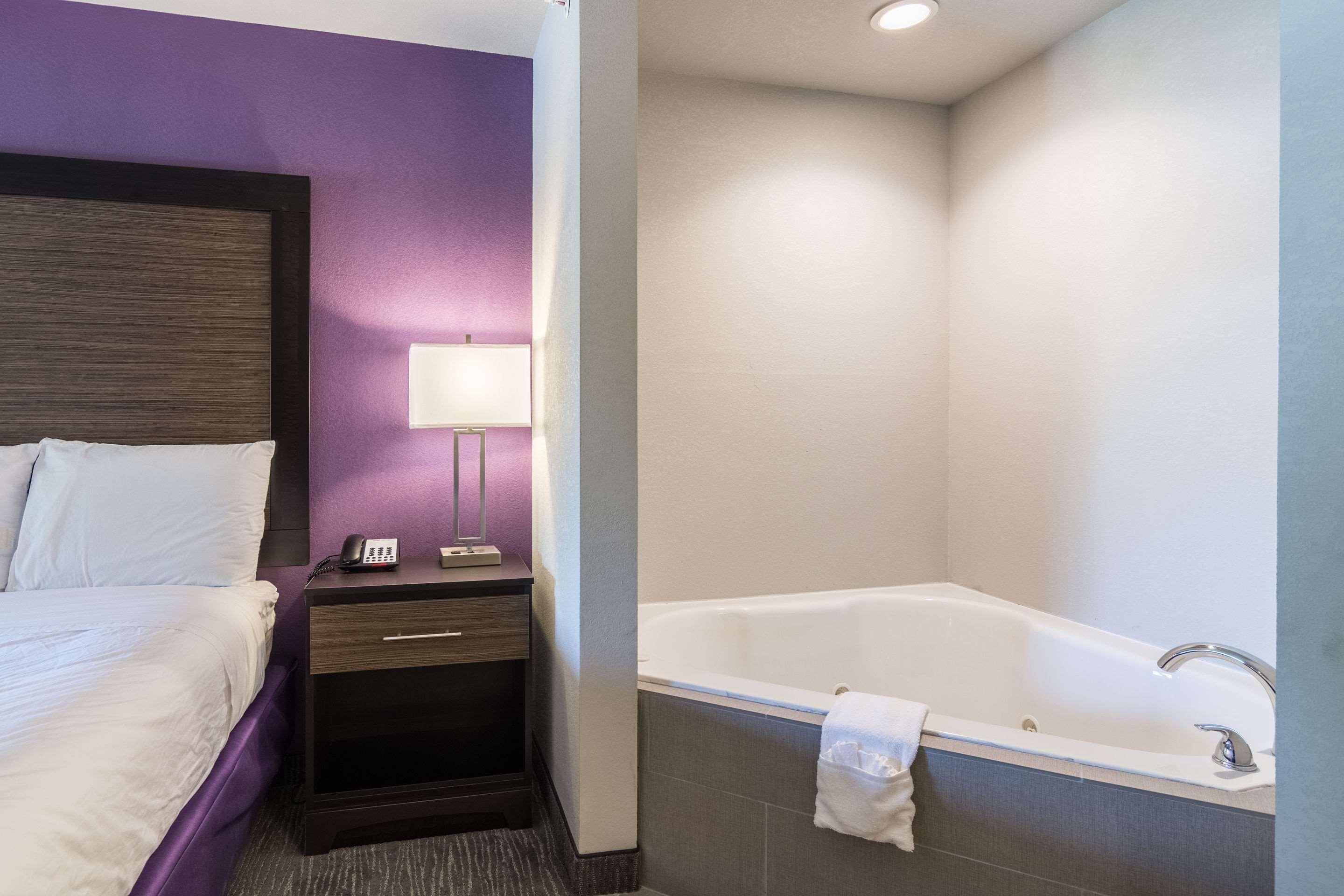 Econo Lodge Inn & Suites North Little Rock Near Riverfront Eksteriør bilde